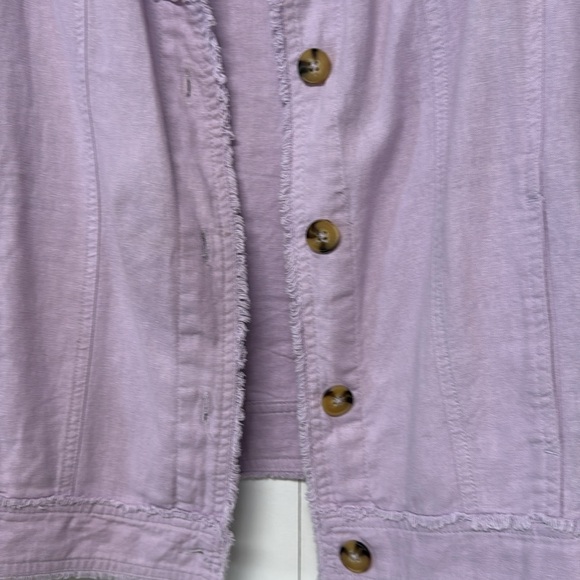 Light weight purple frayed jacket and matching overlay sweater - Picture 7 of 7